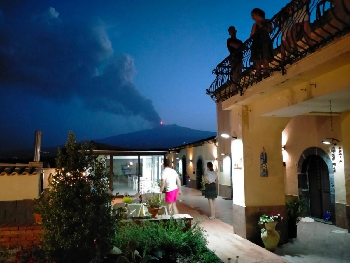 Villa Laura Apartment Giardini Naxos Exterior foto